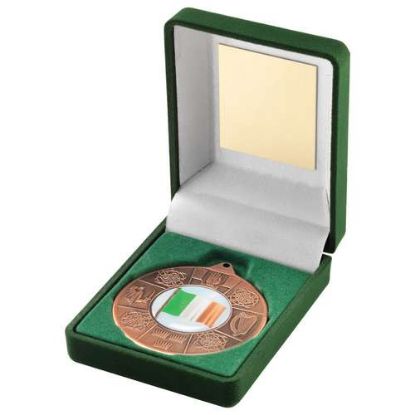 GREEN VELVET BOX AND 50mm MEDAL FOUR PROVINCES (1in CEN)